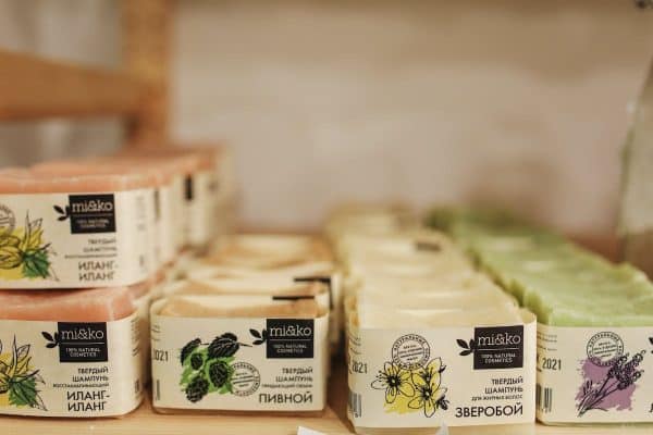 Cosmétiques bio et naturels : La clé d’une beauté saine et respectueuse de l’environnement