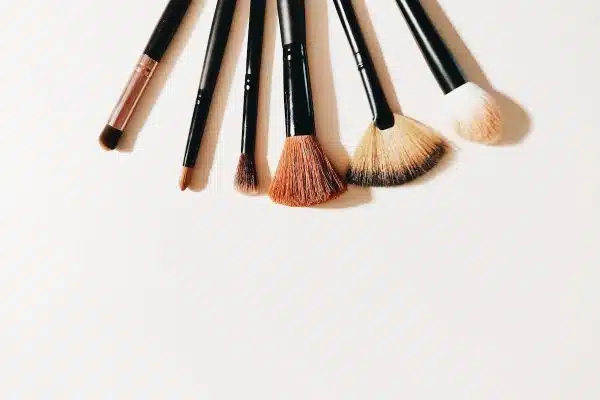 Entretien et prolongation de la durée de vie des pinceaux de maquillage : Guide pratique