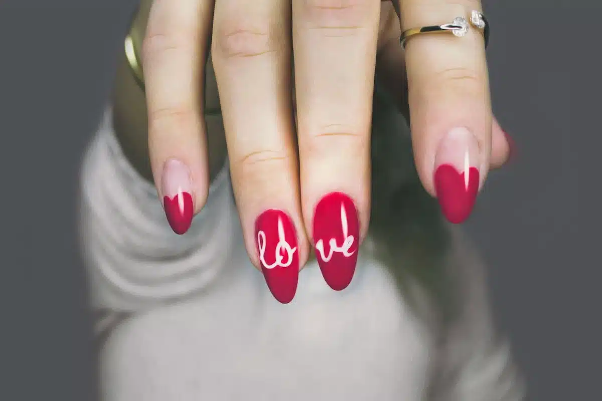 Découvrez les dernières tendances en matière de nail art
