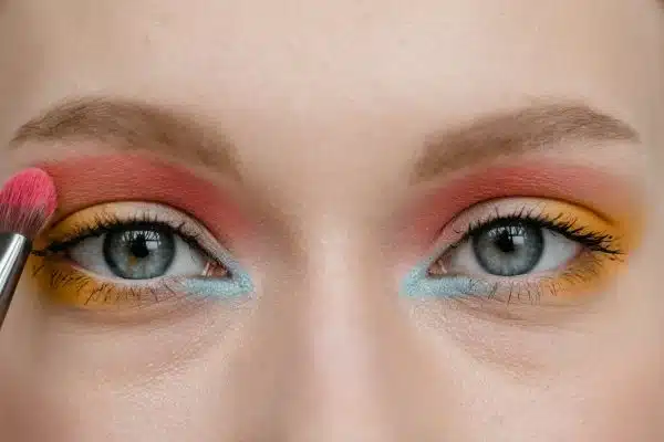 Découvrez les tendances maquillage incontournables de la saison